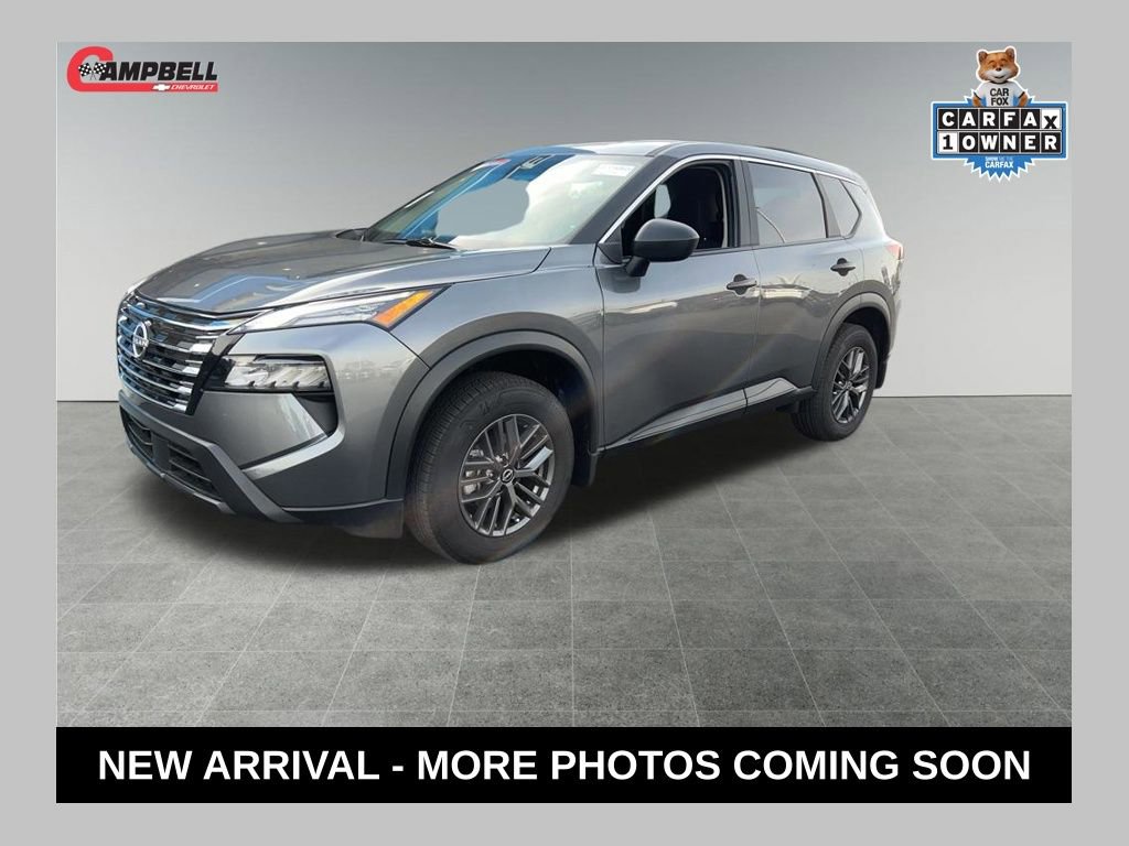 Used 2025 Nissan Rogue S image 1