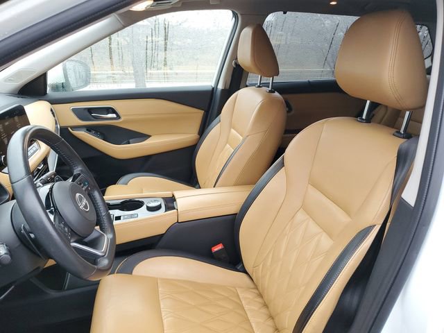 Used 2022 Nissan Rogue Platinum w/ Head-Up Display Package image 16