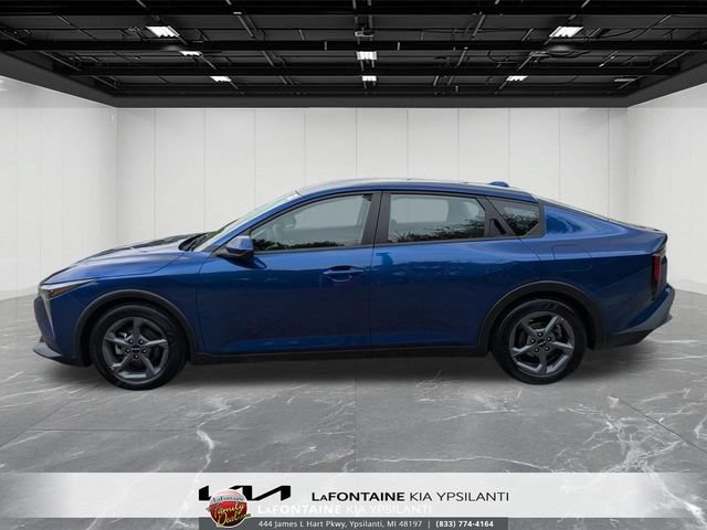 Used 2025 Kia K4 FWD image 2