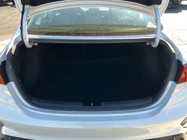 Used 2023 Kia Forte LXS image 9