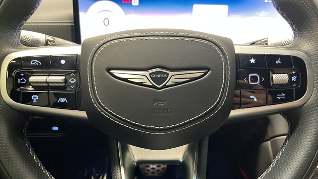 Used 2025 Genesis GV80 3.5T e-SC AWD/4WD image 16