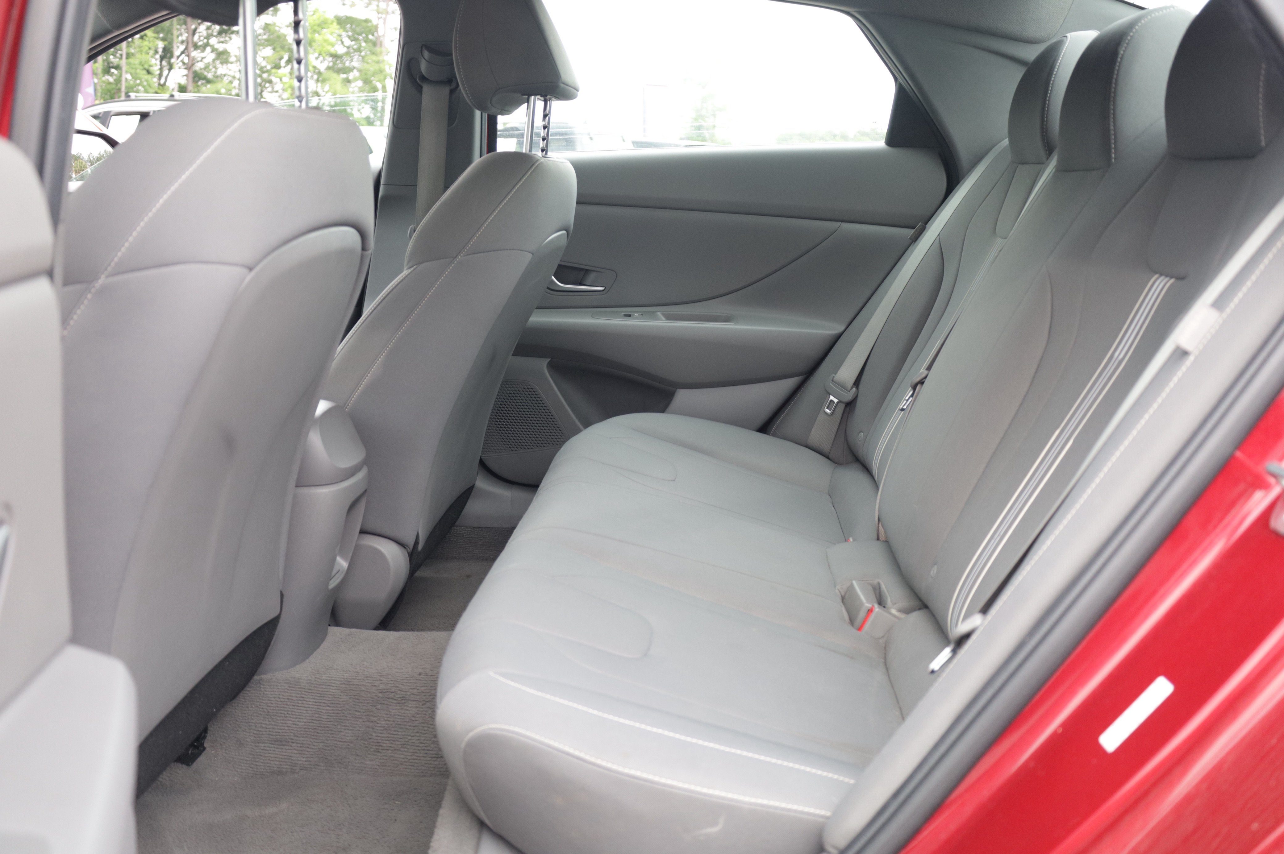 Used 2024 Hyundai Elantra SEL FWD image 13