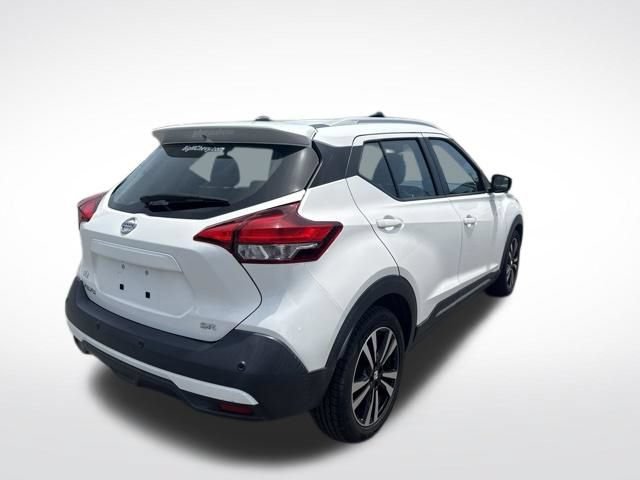 Used 2020 Nissan Kicks SR w/ SR Premium Package FWD image 5