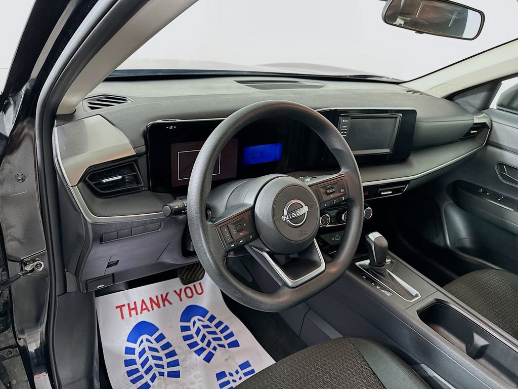 Certified 2025 Nissan Kicks S image 16
