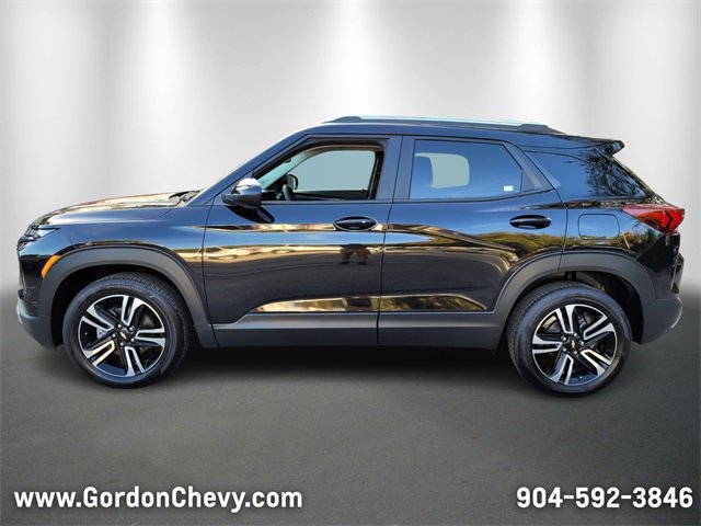 New 2025 Chevrolet TrailBlazer LT w/ Convenience Package image 2