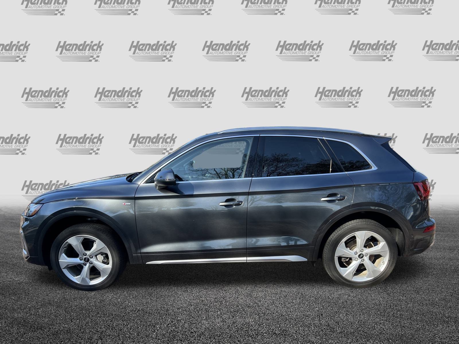 Used 2024 Audi Q5 2.0T Prestige w/ Prestige Package image 7