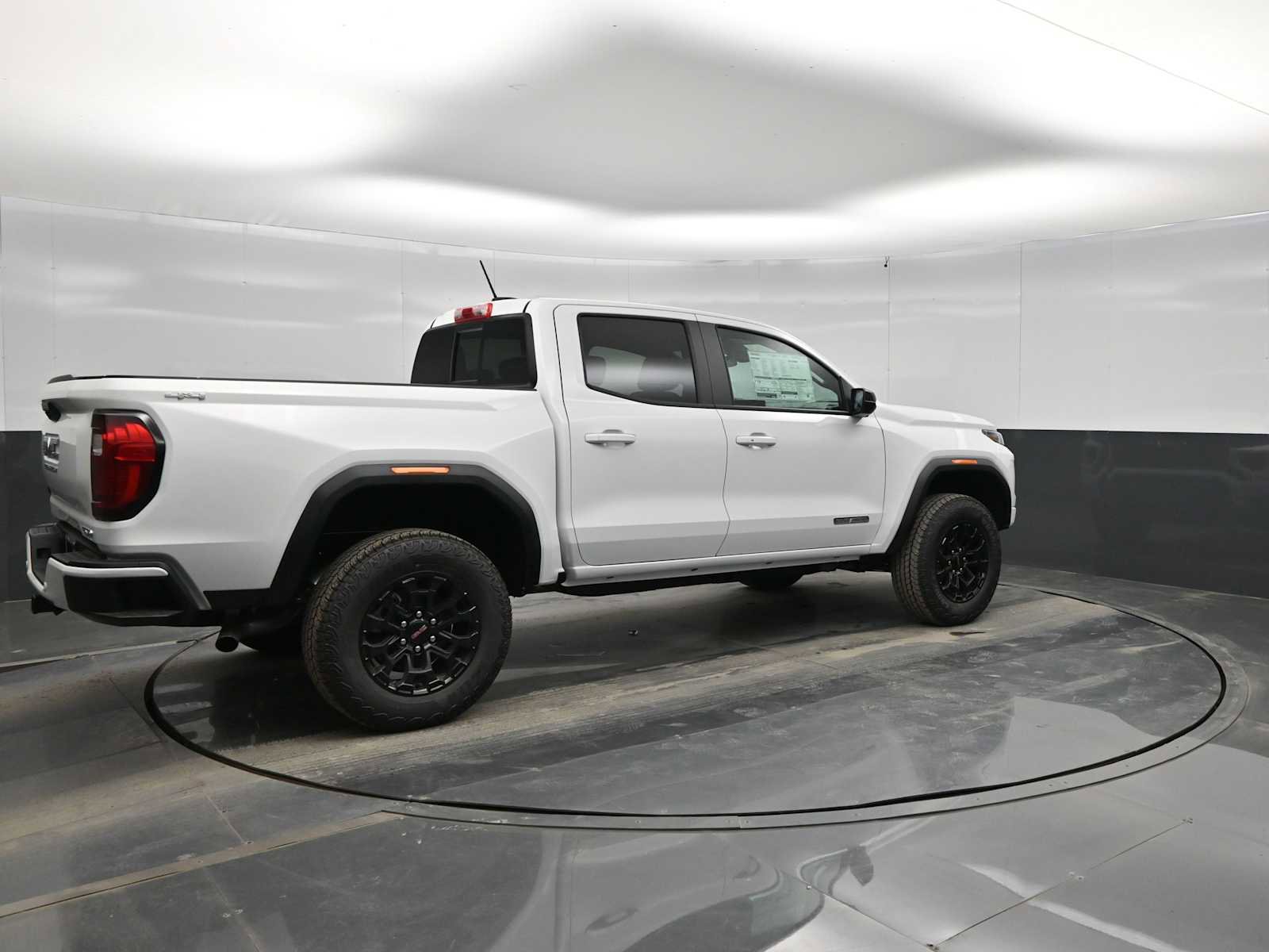 New 2026 GMC Canyon Elevation AWD/4WD image 8