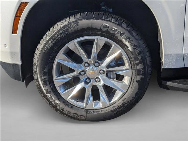 New 2025 Chevrolet Suburban Premier w/ Sun And Tow Package image 10