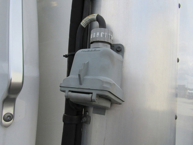 Used 2022 Ford F650 2WD Regular Cab Super Duty image 25