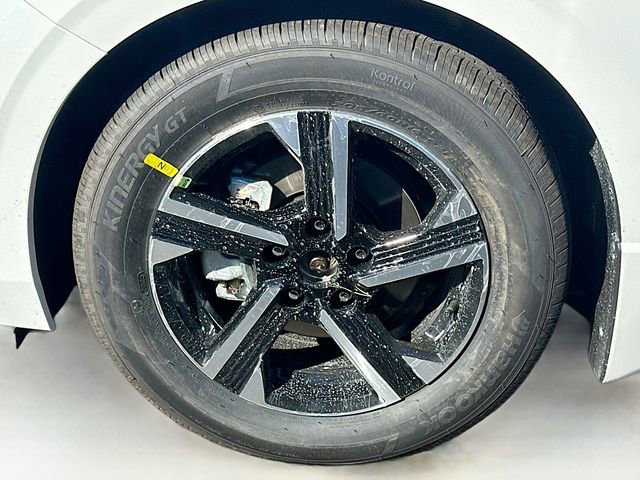 New 2025 Nissan Sentra SV w/ All-Weather Package image 5