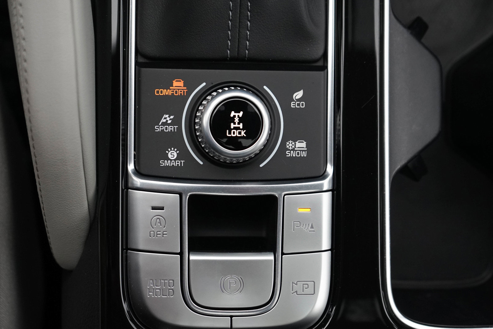 Used 2024 Kia Telluride SX image 17