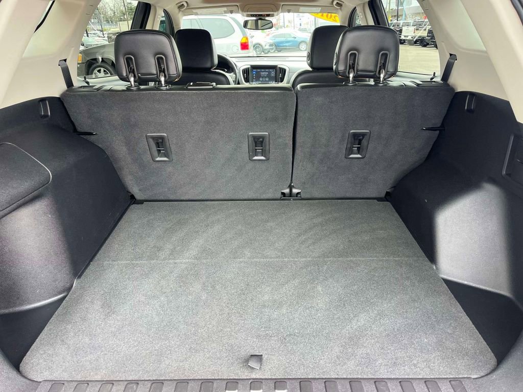 Used 2018 GMC Terrain SLT w/ Preferred Package image 17