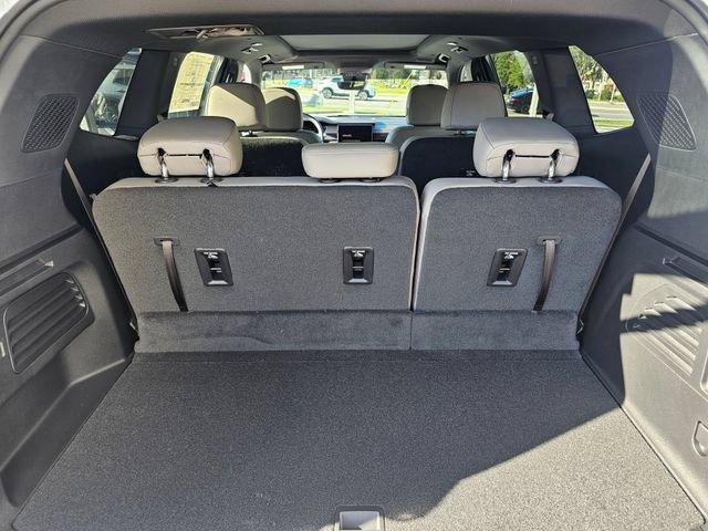 New 2026 GMC Acadia Elevation w/ Elevation Premium Package FWD image 26