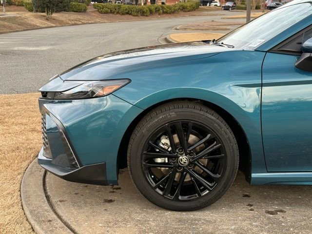 Used 2025 Toyota Camry SE w/ Convenience Package image 12
