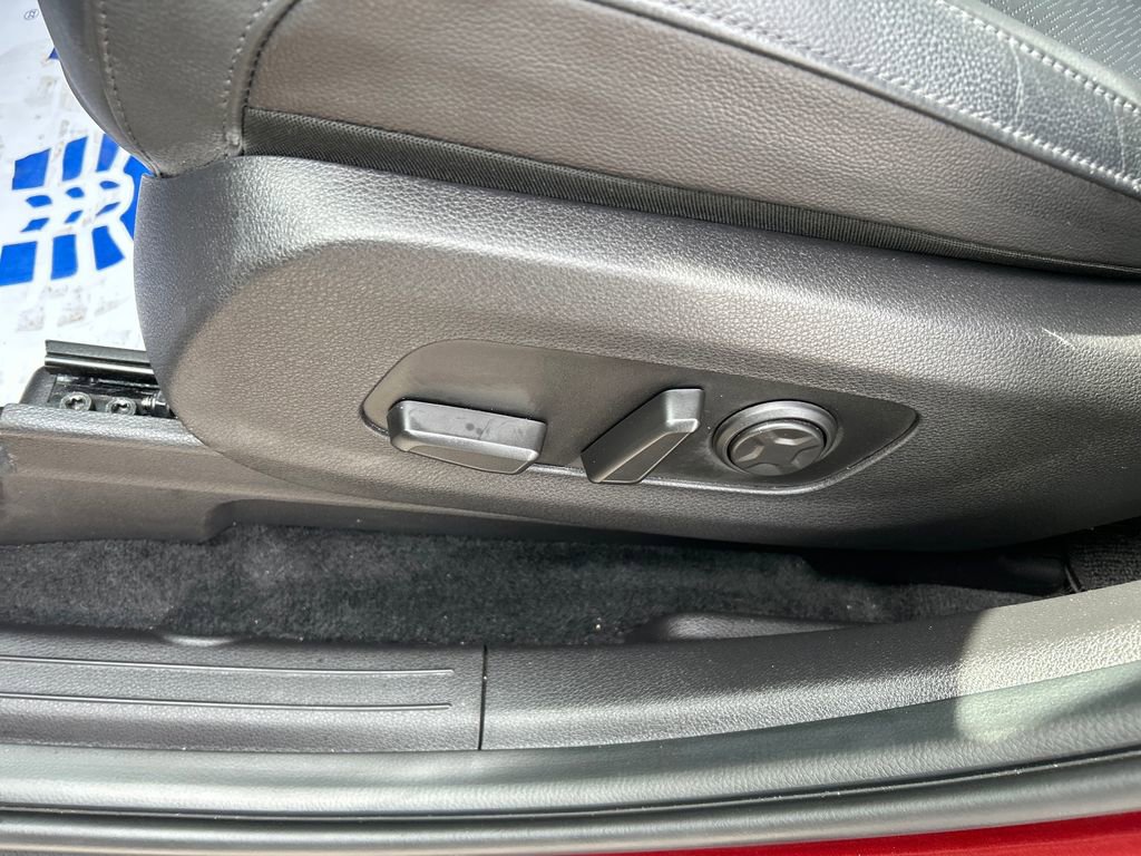 Used 2024 Kia Carnival SX Prestige image 24