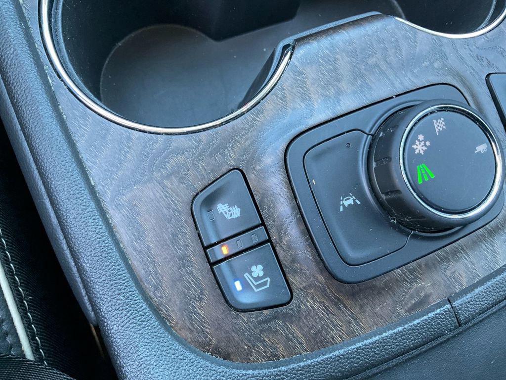 Used 2023 GMC Acadia Denali w/ Denali Ultimate Package image 23