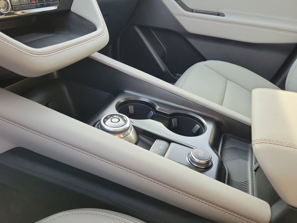 New 2026 Ford Explorer Active w/ Active Comfort Package image 29