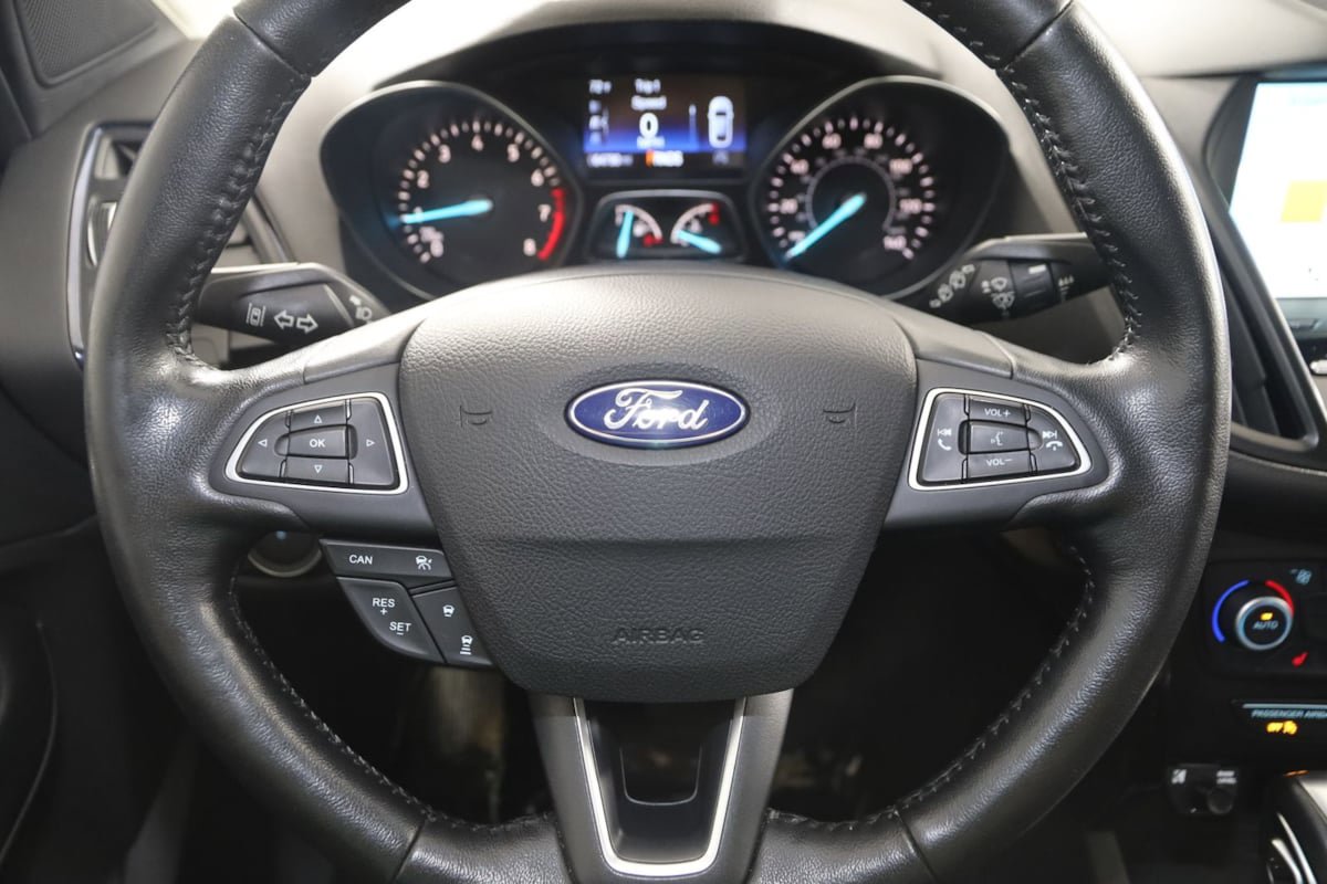 Used 2019 Ford Escape Titanium FWD image 37