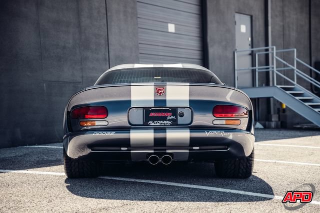 Used 2000 Dodge Viper GTS RWD image 17