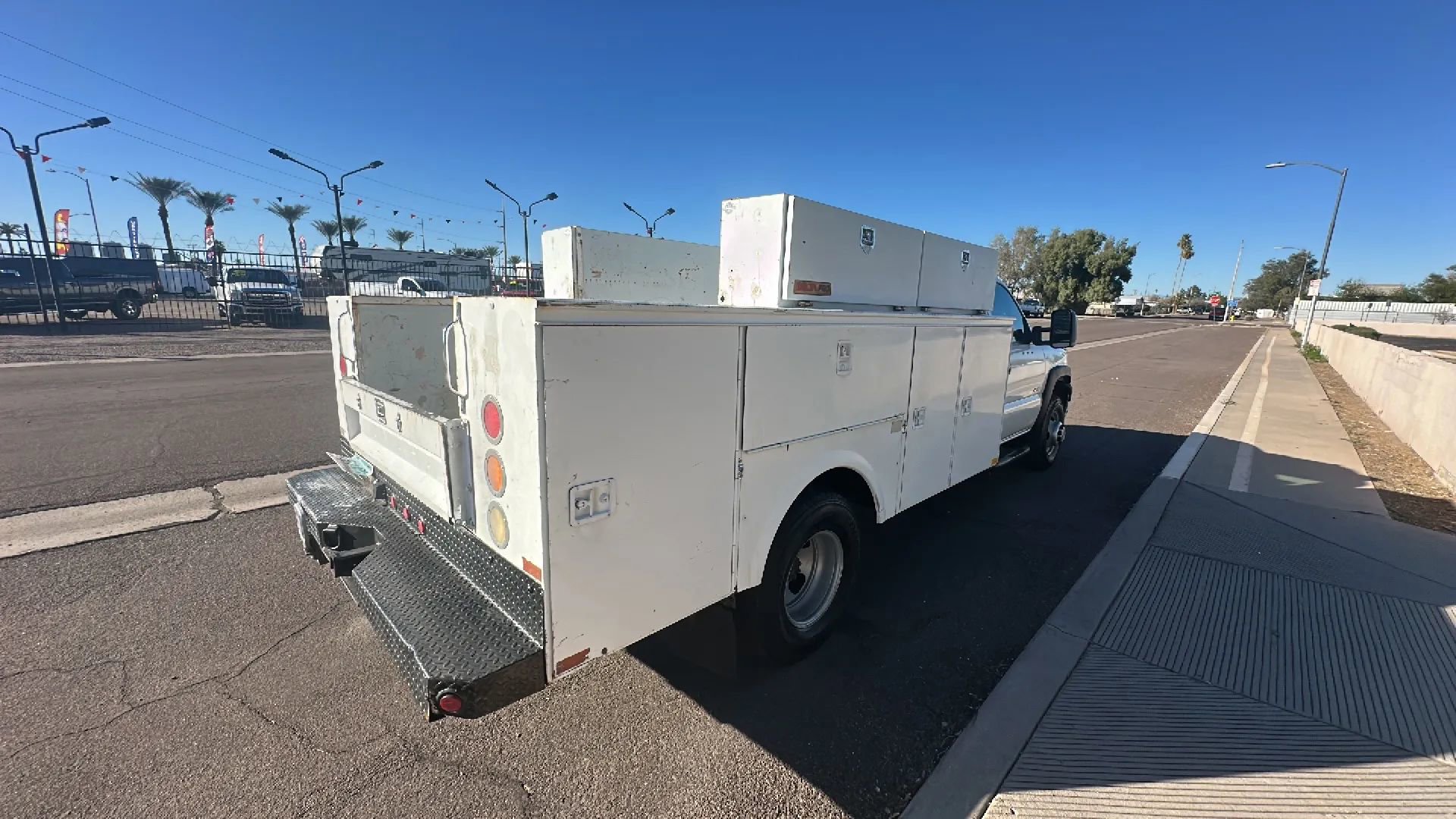 Used 2005 Chevrolet Silverado 3500 2WD Regular Cab image 5