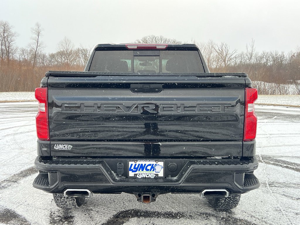 Used 2021 Chevrolet Silverado 1500 LT Trail Boss w/ Convenience Package II image 3