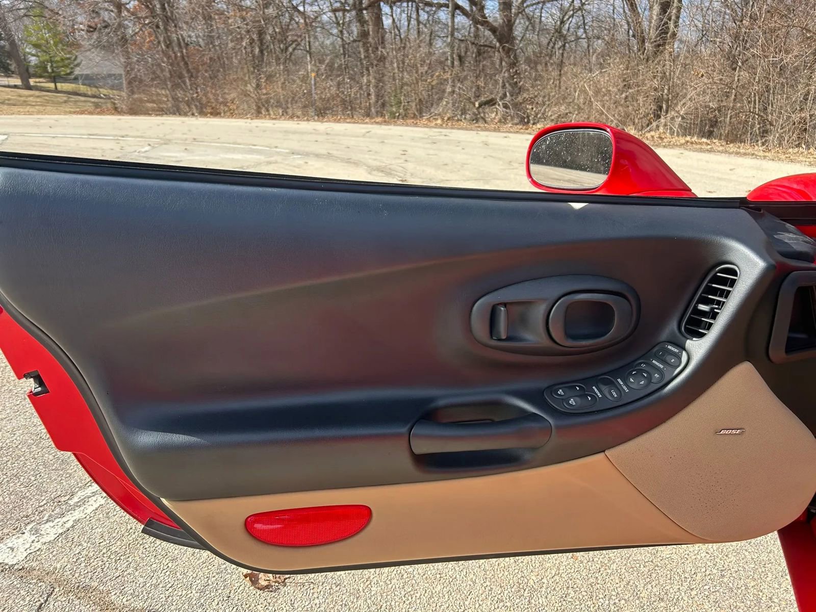 Used 2000 Chevrolet Corvette Convertible w/ Memory Pkg image 13