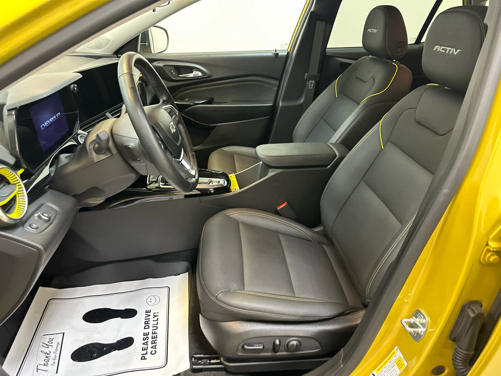 Used 2024 Chevrolet Trax ACTIV w/ Driver Confidence Package FWD image 4