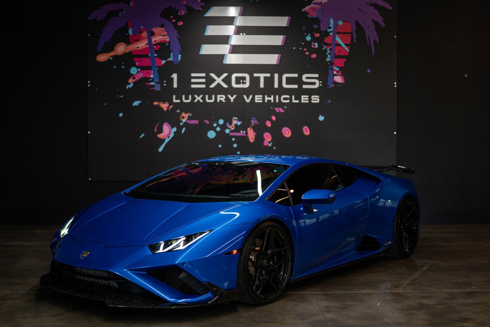 Used 2021 Lamborghini Huracan EVO image 1
