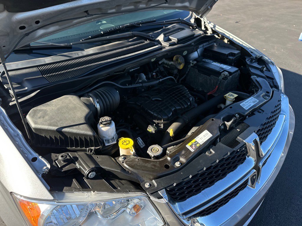 Used 2018 Dodge Grand Caravan SE image 8