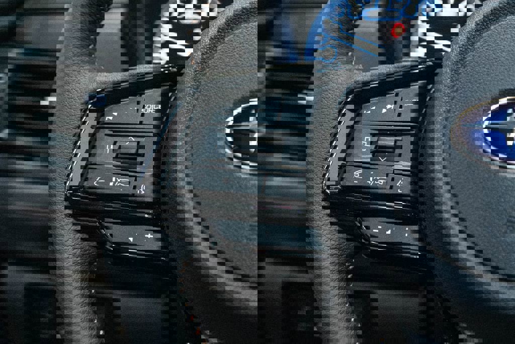 Used 2025 Subaru Forester Touring w/ Popular Package - Touring AWD/4WD image 18