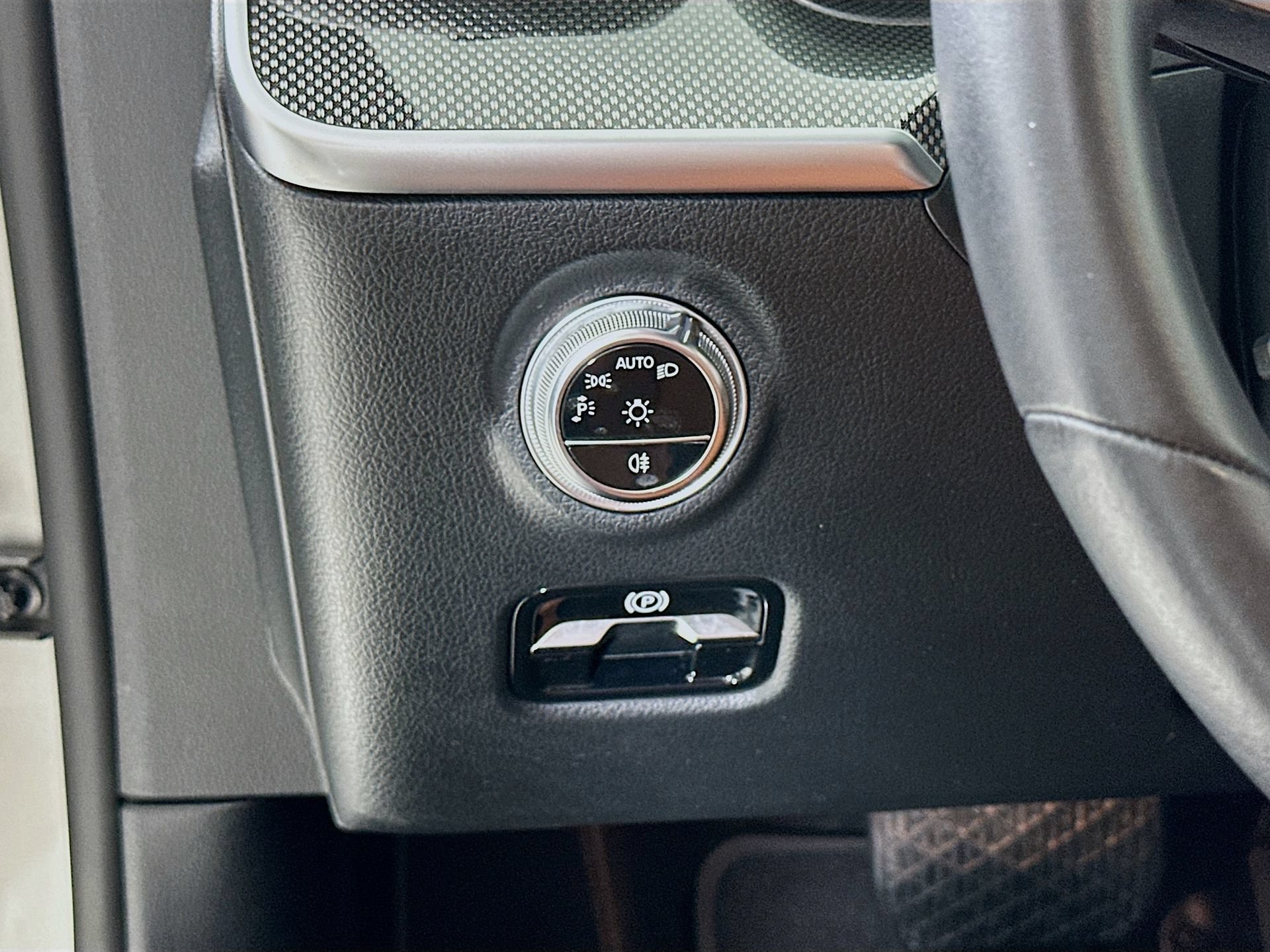 Certified 2023 Mercedes-Benz C 300 Sedan image 11