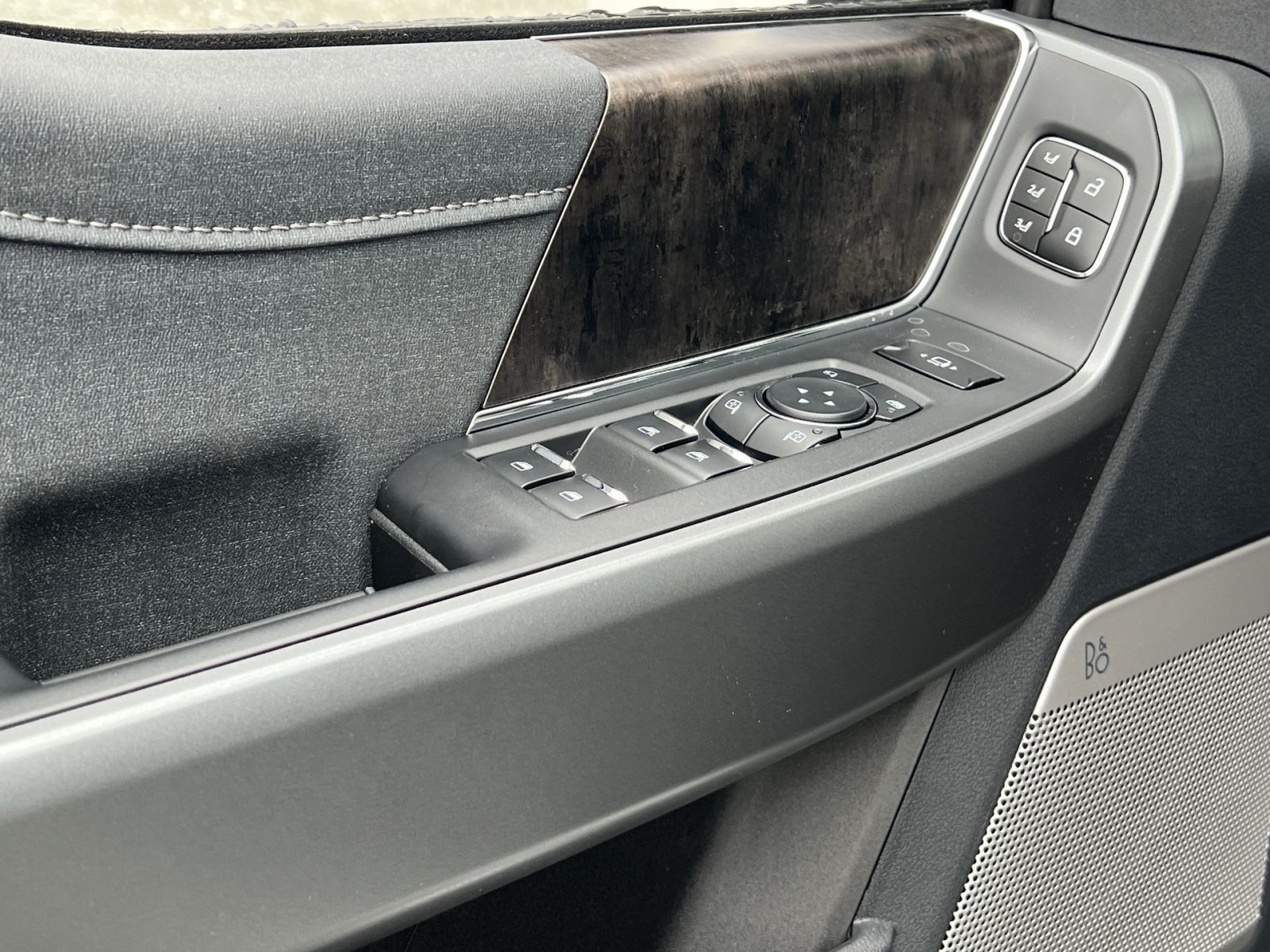 New 2026 Ford F350 Lariat AWD/4WD image 15