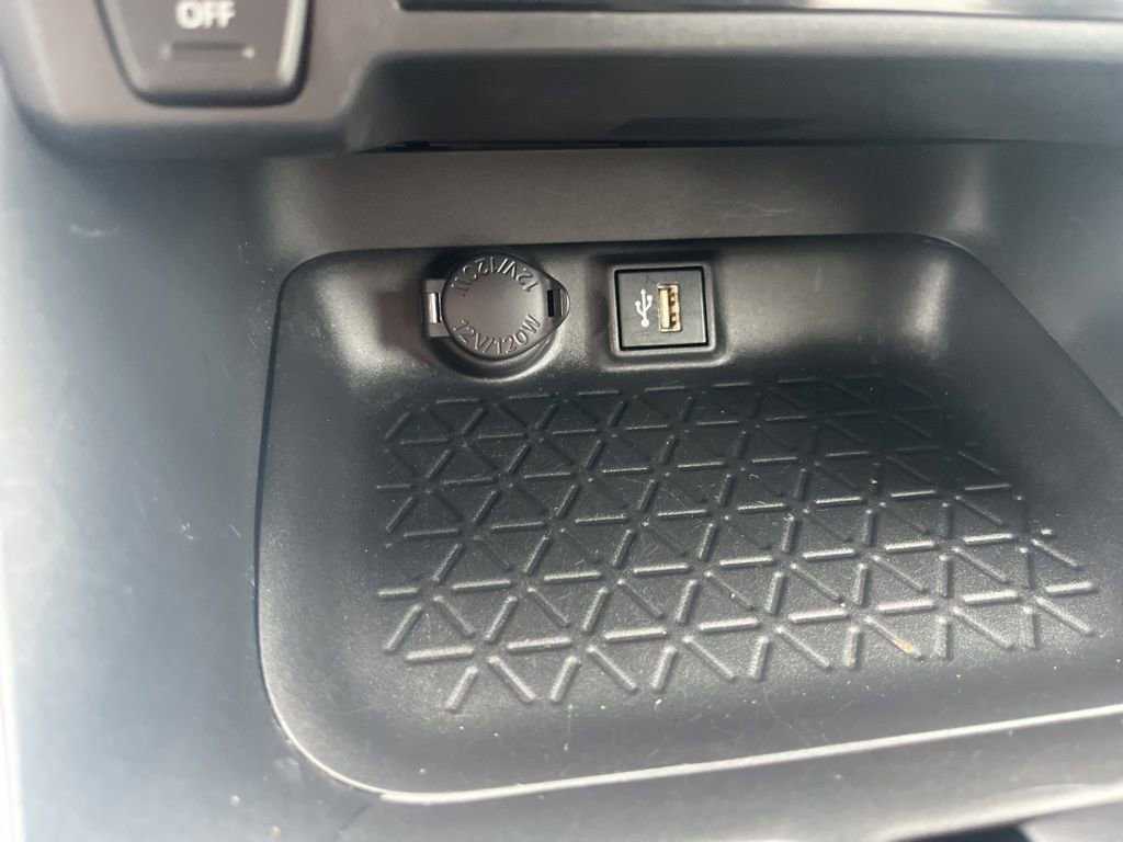 Used 2023 Toyota RAV4 LE image 22