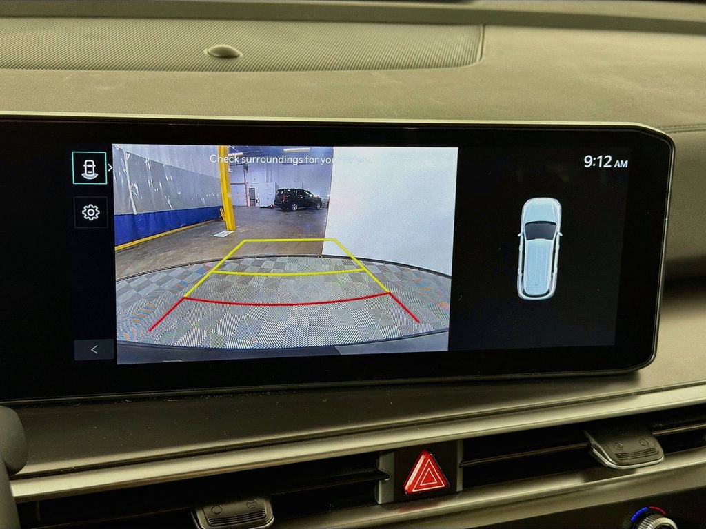 Used 2025 Kia Sorento S AWD/4WD image 14