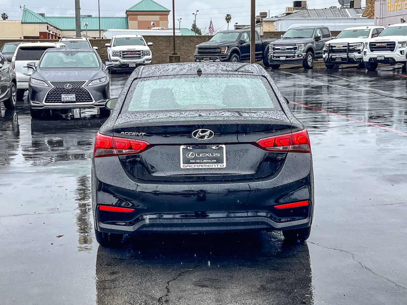 Used 2021 Hyundai Accent SE image 3