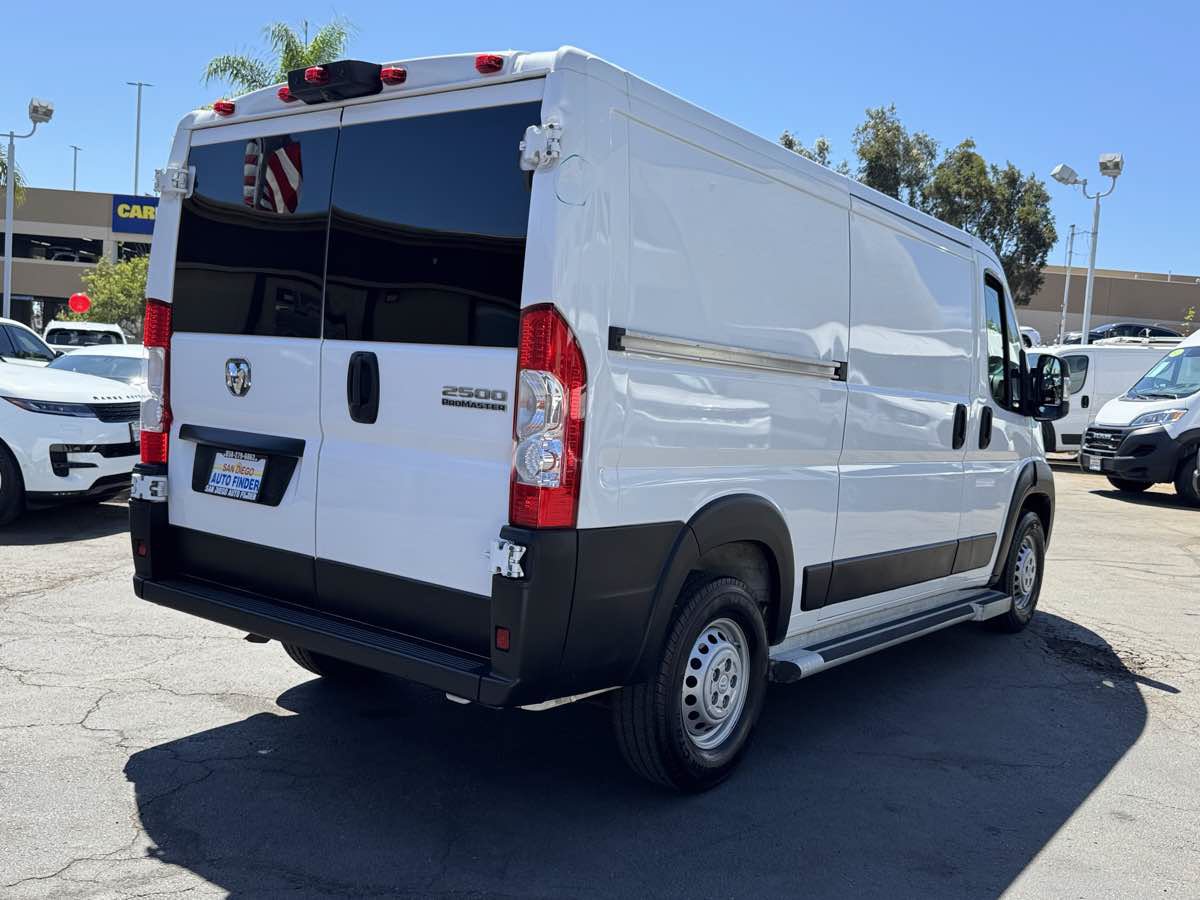 Used 2025 RAM ProMaster 2500 w/ U-Haul Equipment Group FWD image 14