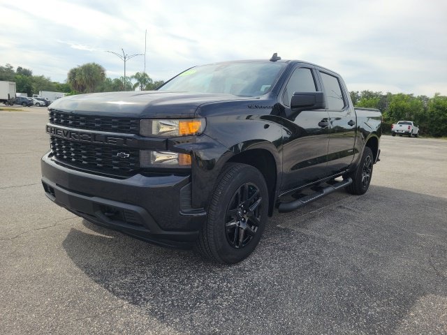 Used 2022 Chevrolet Silverado 1500 Custom w/ Rally Edition RWD image 2