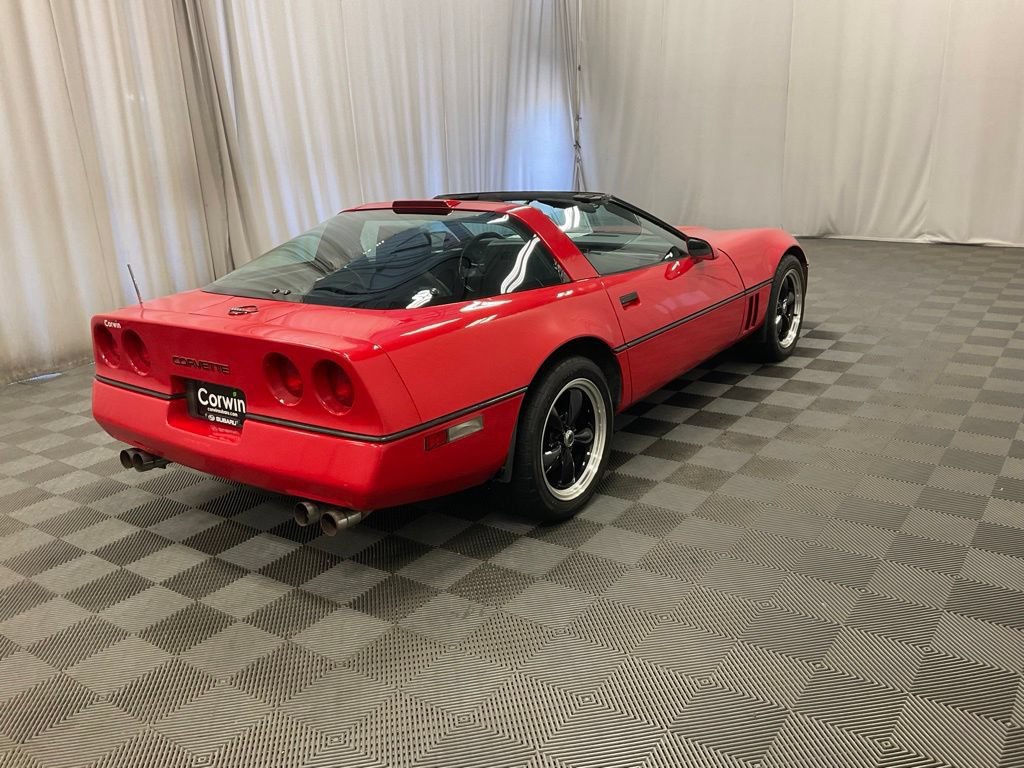 Used 1989 Chevrolet Corvette Coupe RWD image 4