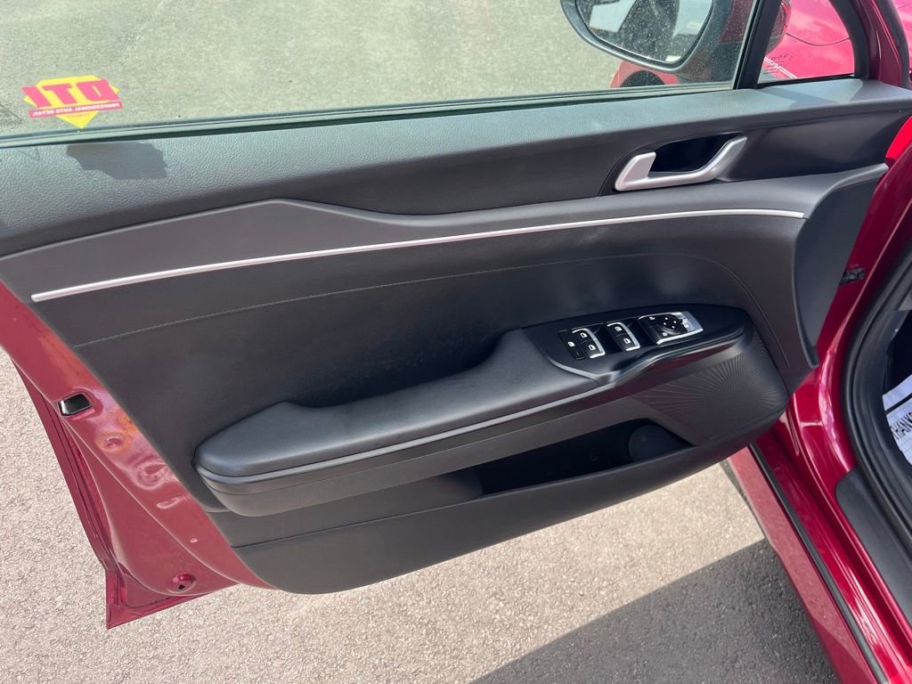 Used 2021 Kia K5 LX FWD image 8