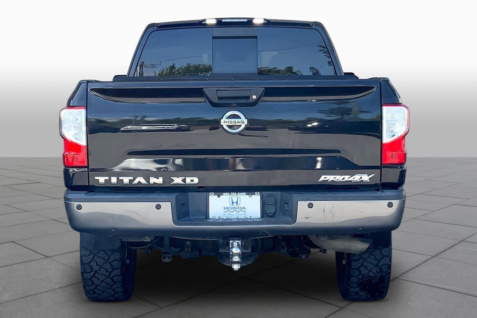 Used 2016 Nissan Titan PRO-4X image 5