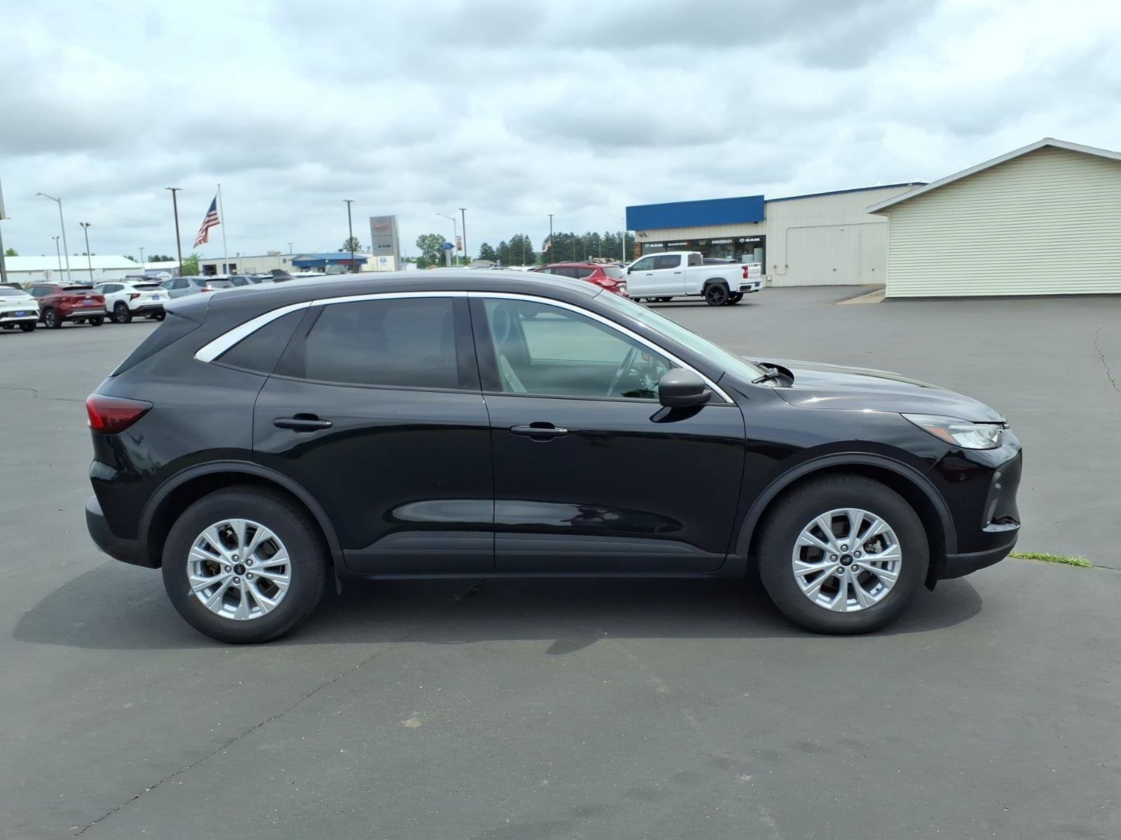 Used 2023 Ford Escape Active AWD/4WD image 7