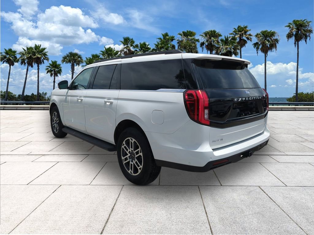 Used 2025 Ford Expedition Max Active RWD image 5
