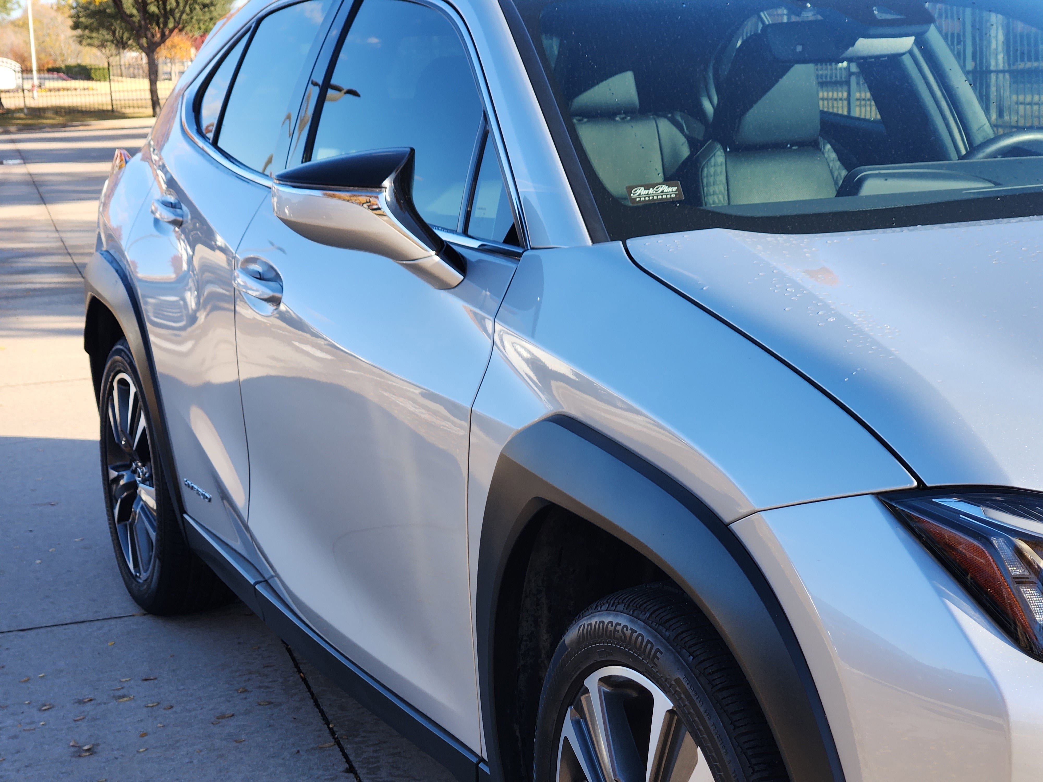 Used 2019 Lexus UX 250h image 8