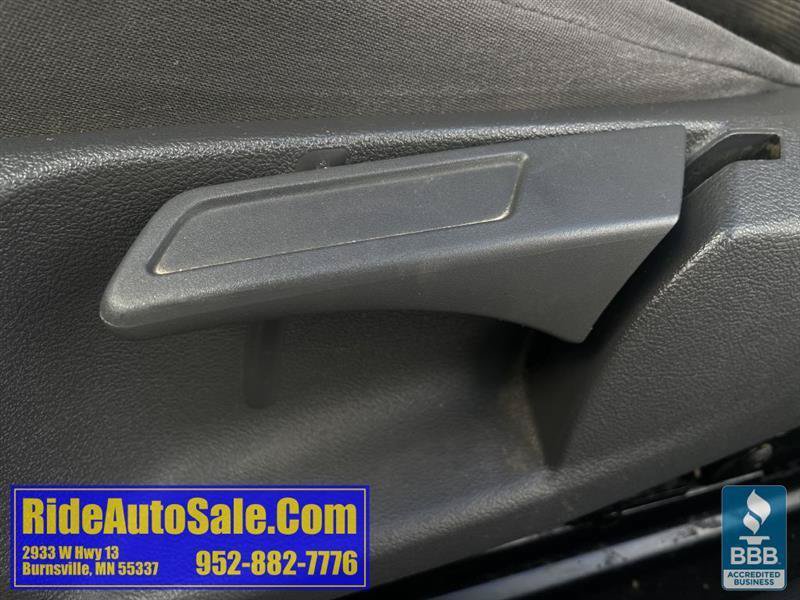 Used 2009 Volkswagen Rabbit S w/ Cold Weather Pkg FWD image 15