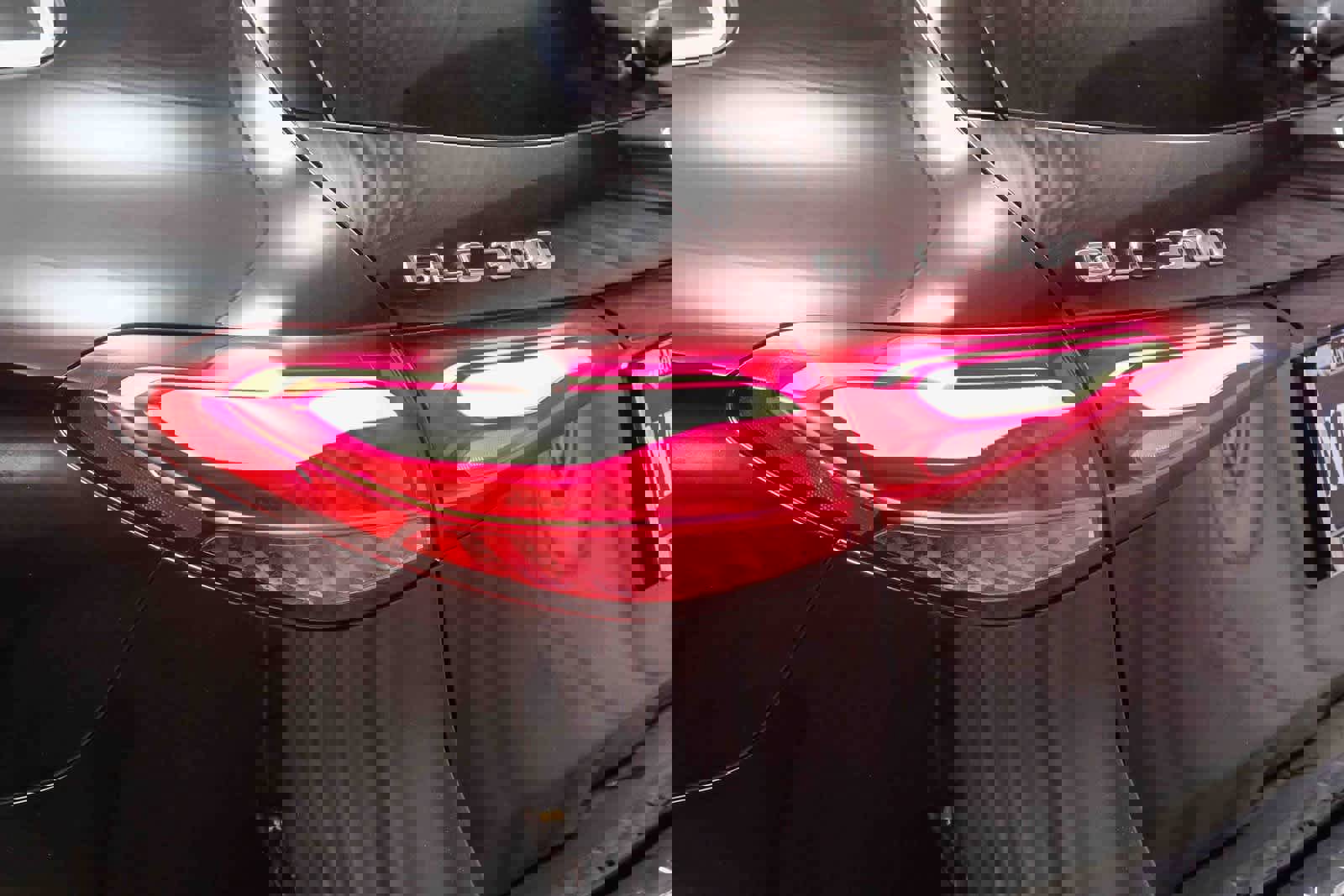 Certified 2025 Mercedes-Benz GLC 300 image 7