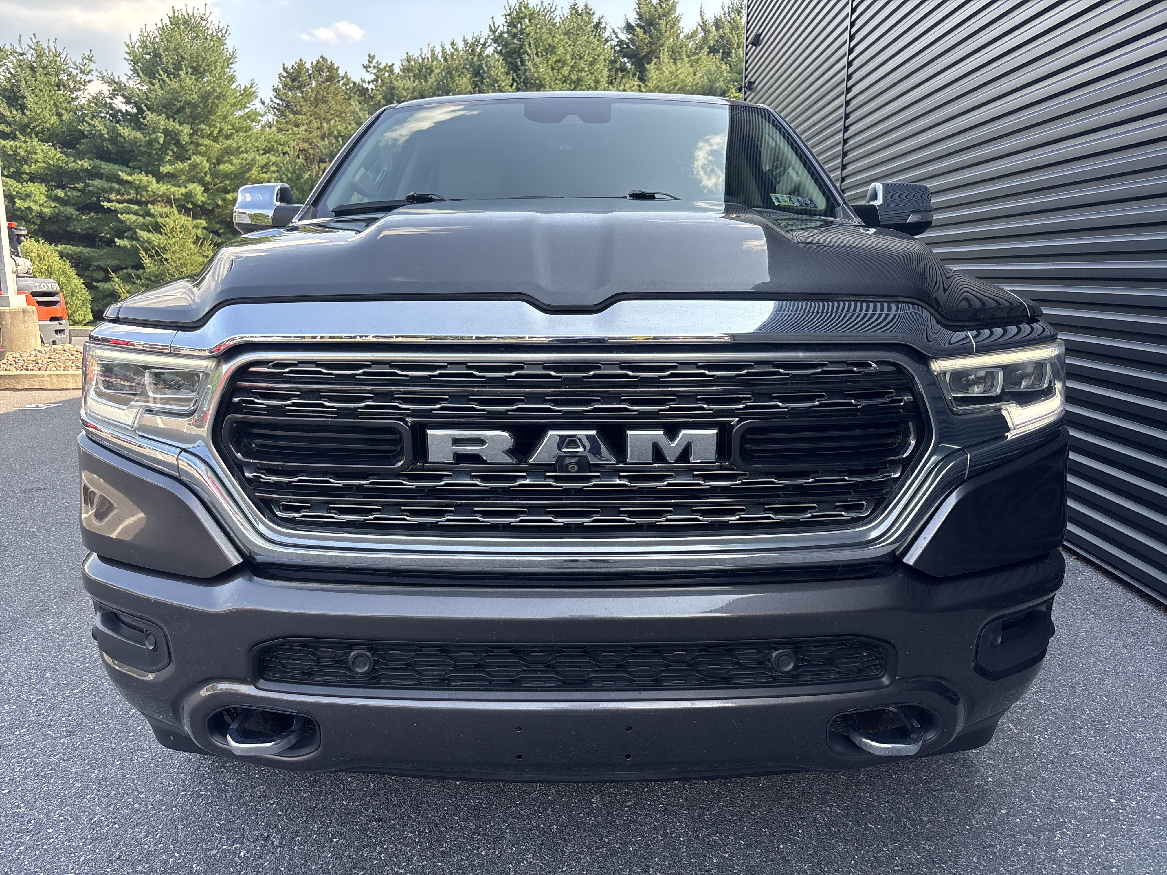 Used 2019 RAM 1500 Limited AWD/4WD image 9