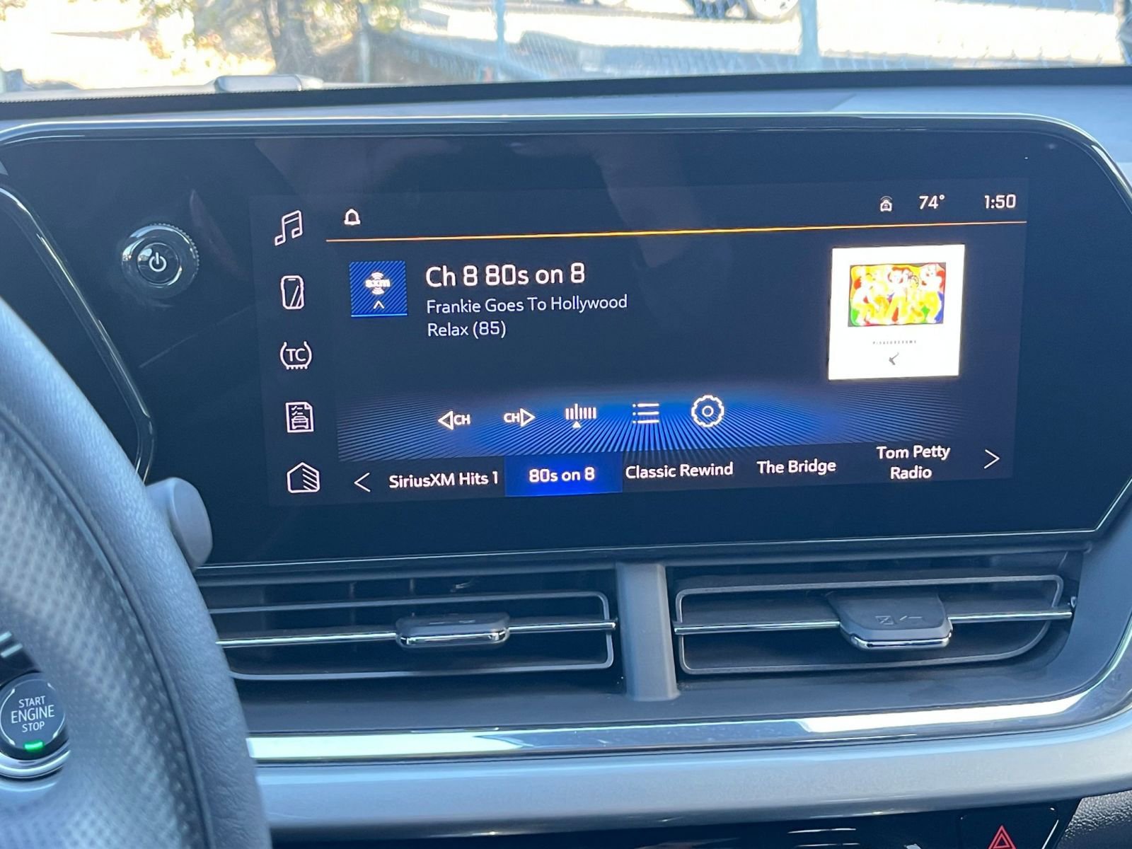 Used 2025 Chevrolet Trax LT image 21