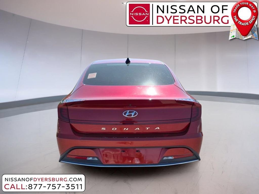 Used 2023 Hyundai Sonata SE FWD image 4