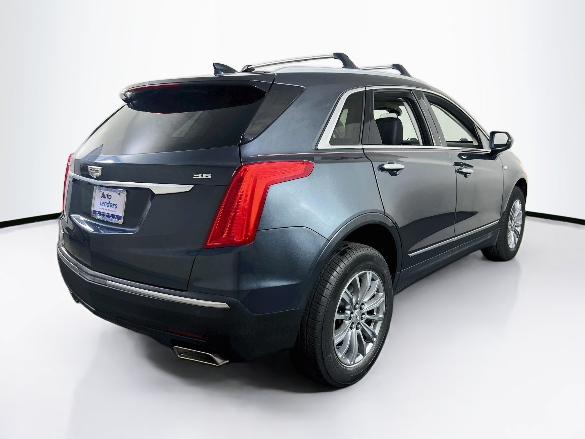 Used 2019 Cadillac XT5 Luxury AWD/4WD image 5