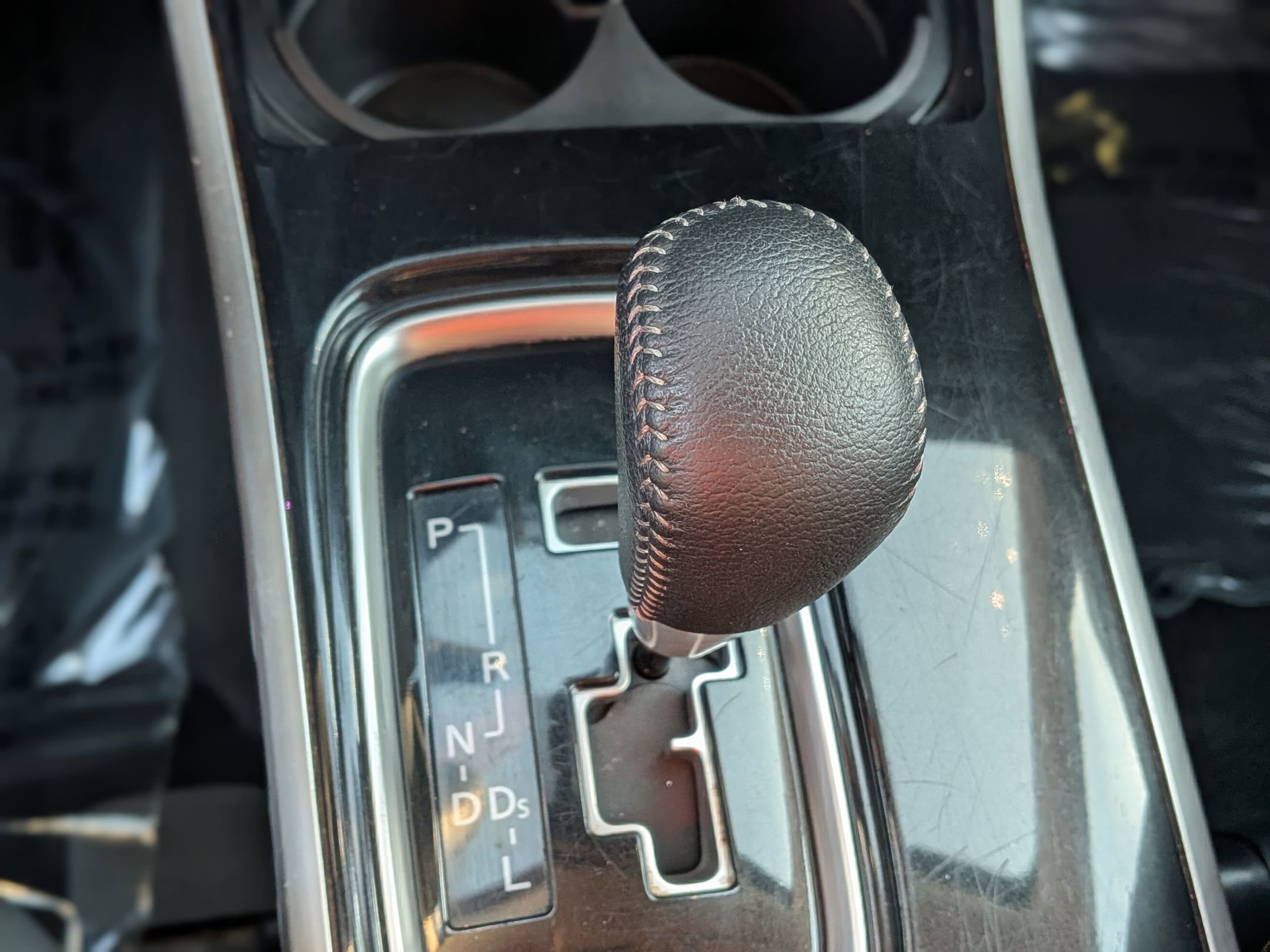 Used 2020 Mitsubishi Outlander SEL image 30
